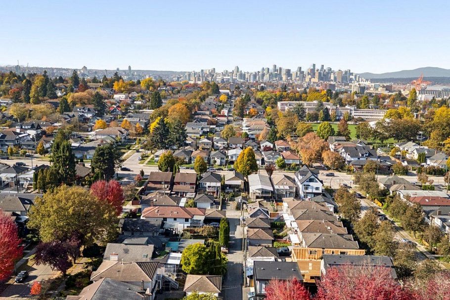 850 Nanaimo Street Vancouver, BC - 35