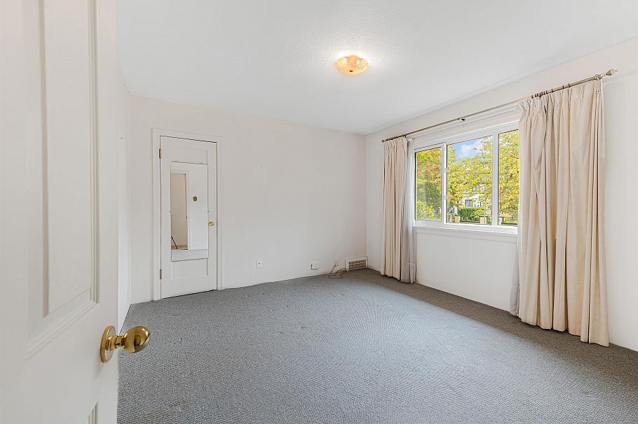 3039 W 20th Avenue Vancouver, BC - 14