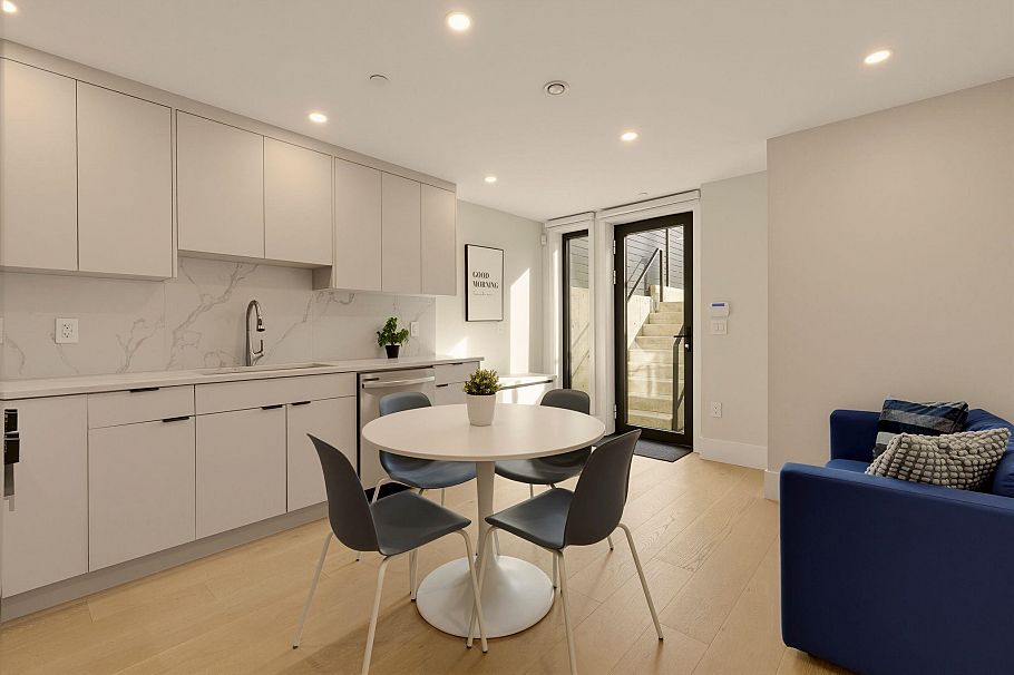 2118 W 21st Avenue Vancouver, BC - 26