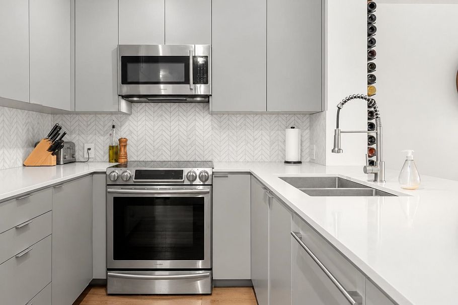 404 124 W 3rd Street North Vancouver, BC - 22