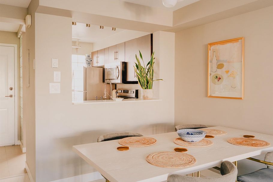 1 2880 W 4th Avenue Vancouver, BC - 36
