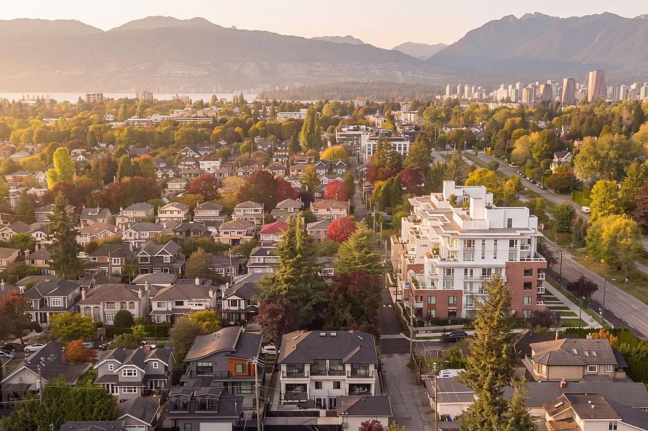 2118 W 21st Avenue Vancouver, BC - 38