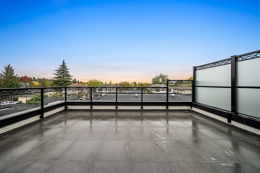 2 2557 W King Edward Avenue Vancouver, BC - 18