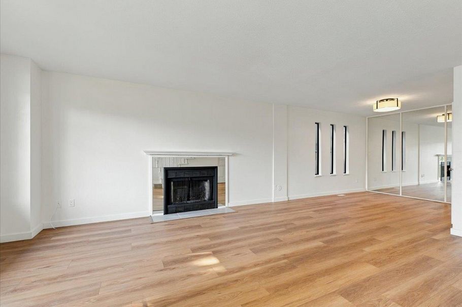 240 E 18th Street North Vancouver, BC - 3