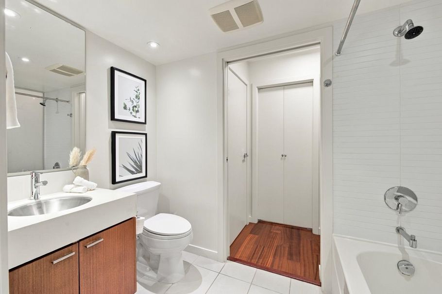 409 328 E 11th Avenue Vancouver, BC - 16