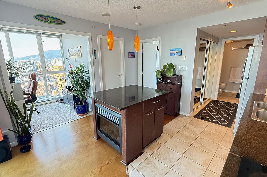 2508 1155 Seymour Street Vancouver, BC - 4