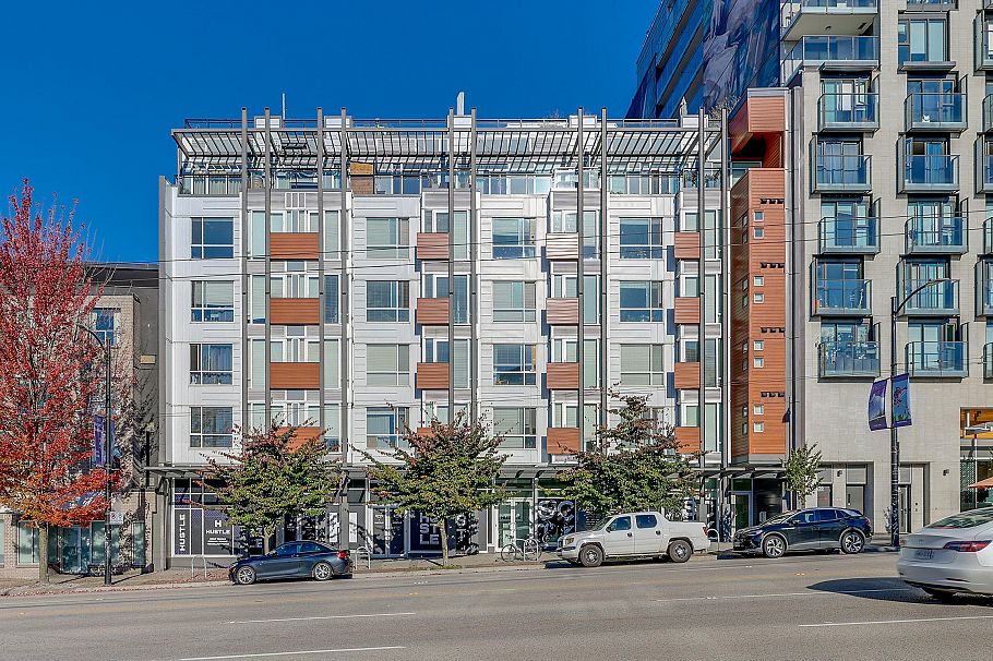 403 233 Kingsway Vancouver, BC - 2