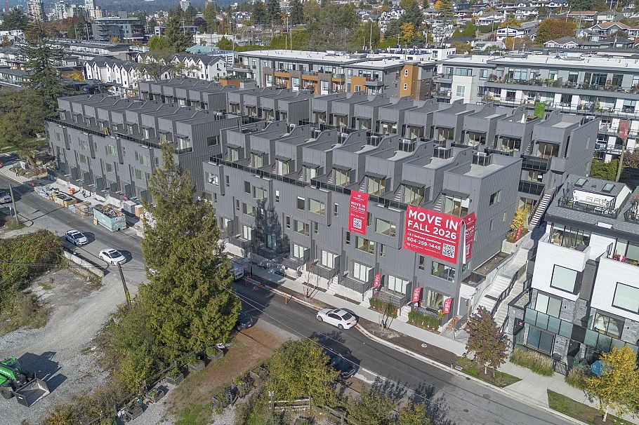 234 602 E 2nd Street North Vancouver, BC - 29