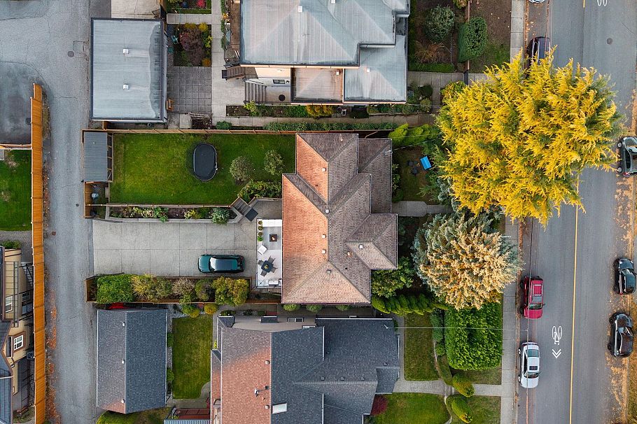 1417 Jones Avenue North Vancouver, BC - 3