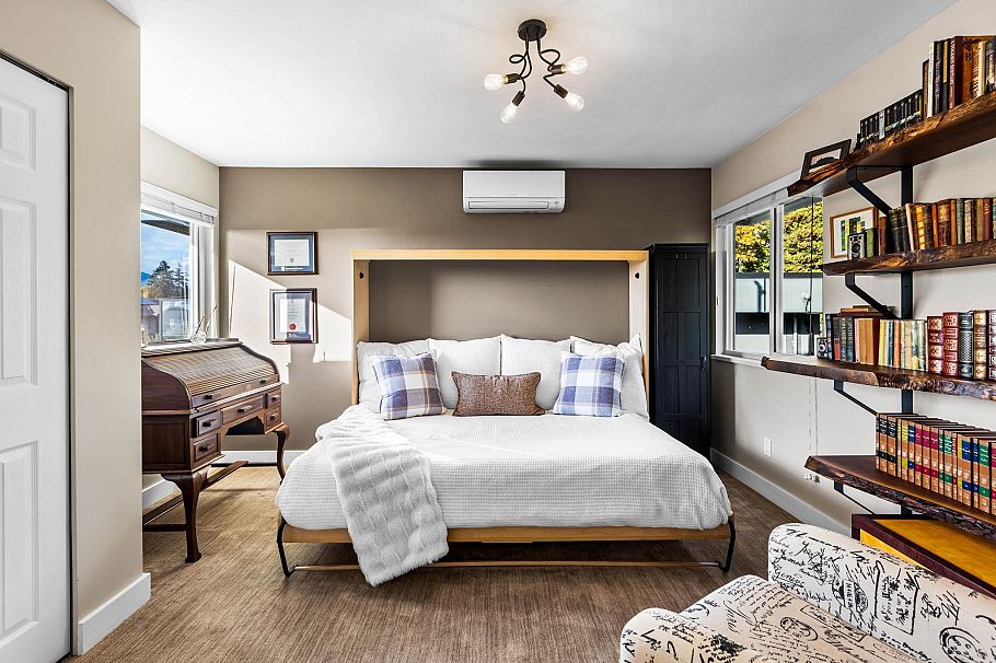 1417 Jones Avenue North Vancouver, BC - 18