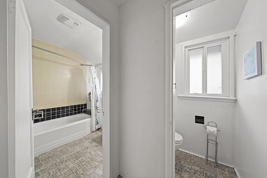 3588 W King Edward Avenue Vancouver, BC - 12