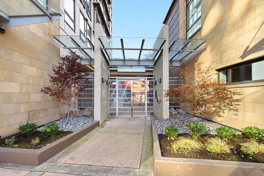 709 1068 W Broadway Vancouver, BC - 33