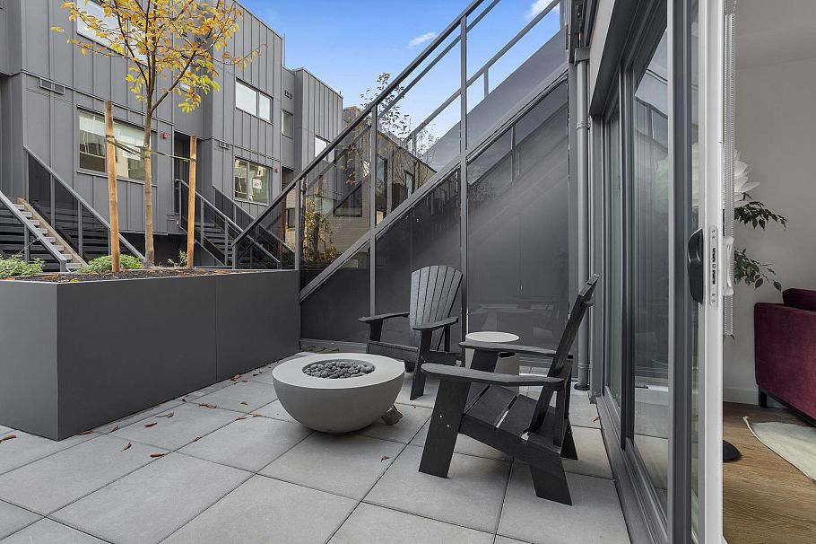 136 602 E 2nd Street North Vancouver, BC - 11