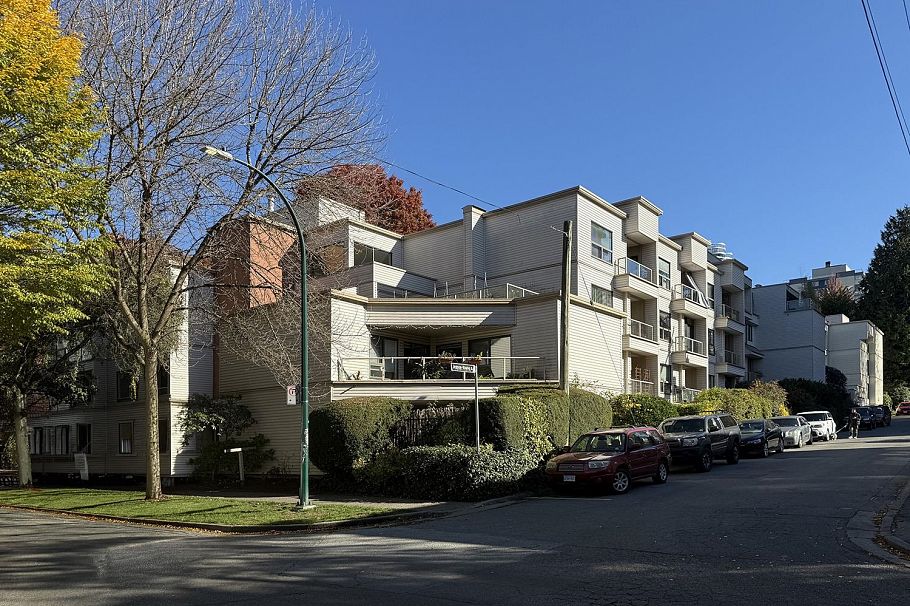 203 1080 Broughton Street Vancouver, BC - 32