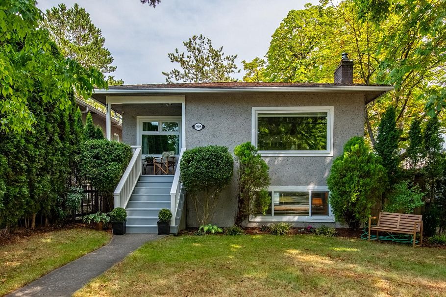 5898 Quebec Street Vancouver, BC - 1