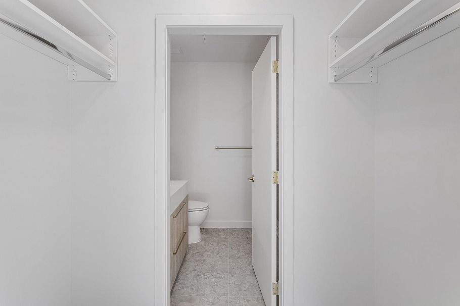 234 602 E 2nd Street North Vancouver, BC - 17