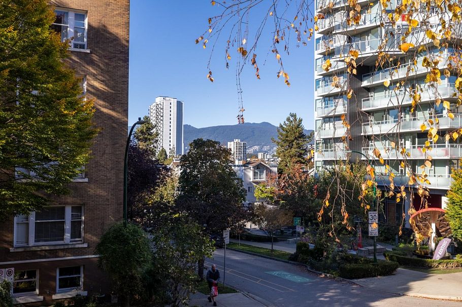203 1080 Broughton Street Vancouver, BC - 26