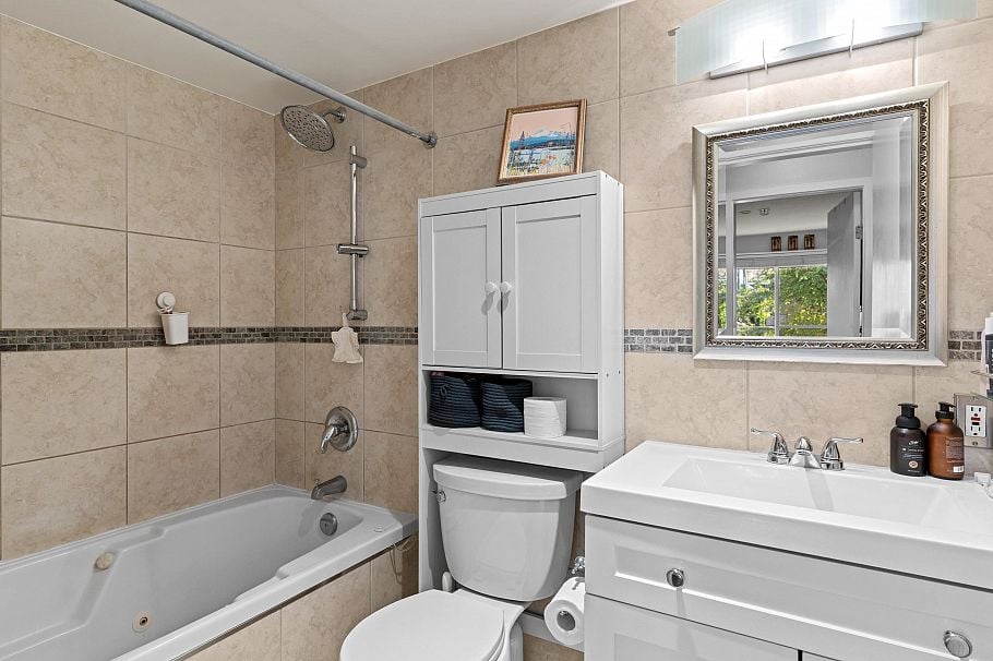 204 1623 E 2nd Avenue Vancouver, BC - 18
