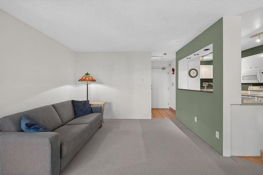 203 1080 Broughton Street Vancouver, BC - 2