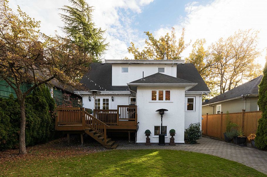 455 W 22nd Avenue Vancouver, BC - 28
