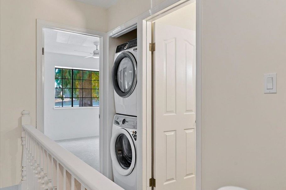240 E 18th Street North Vancouver, BC - 23