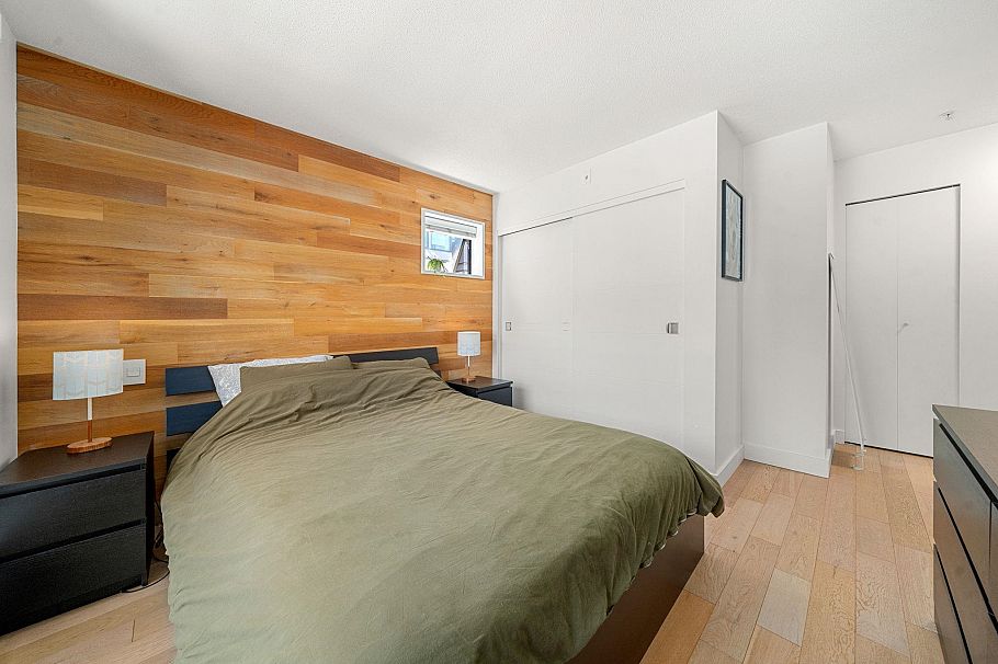 404 124 W 3rd Street North Vancouver, BC - 28