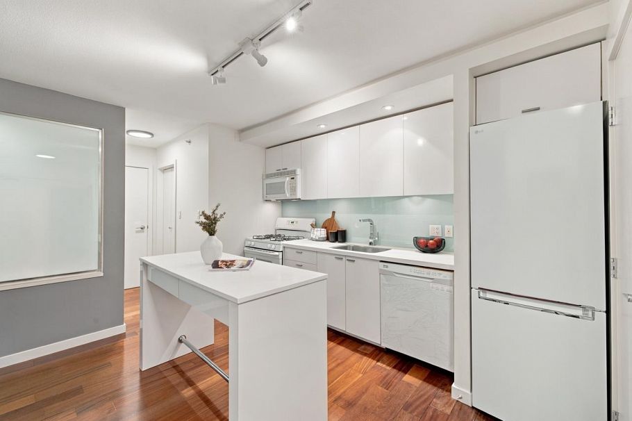 409 328 E 11th Avenue Vancouver, BC - 10