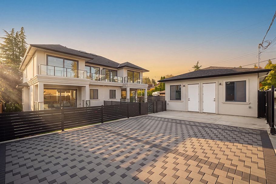2118 W 21st Avenue Vancouver, BC - 32