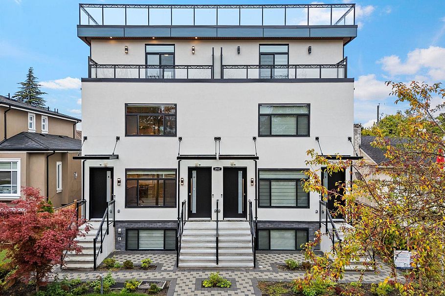 2 2557 W King Edward Avenue Vancouver, BC - 21