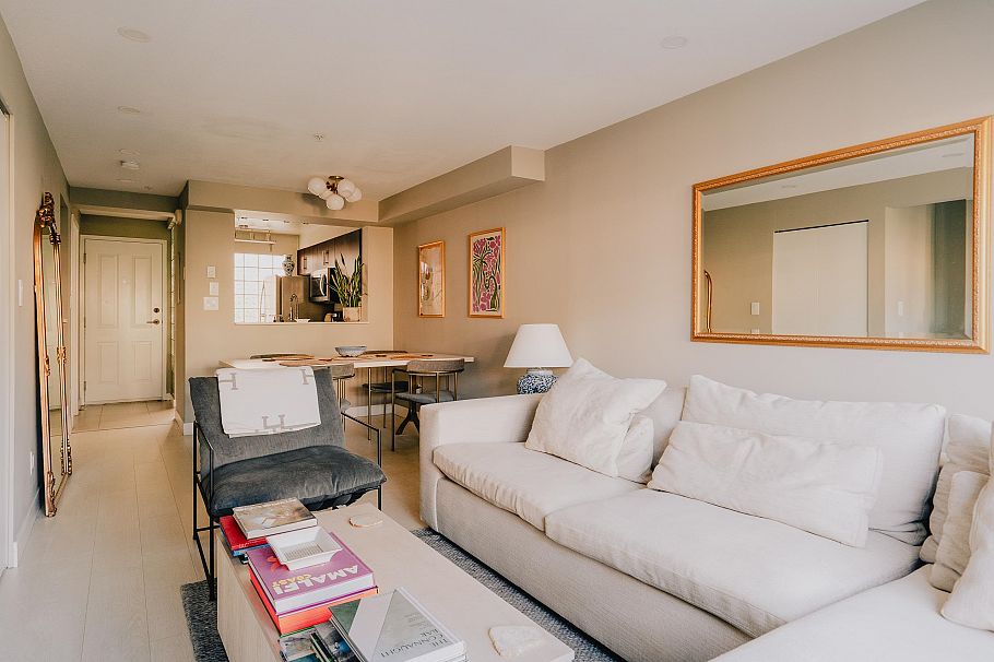 1 2880 W 4th Avenue Vancouver, BC - 9