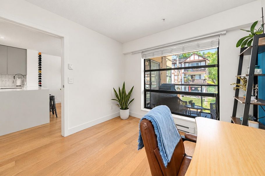 404 124 W 3rd Street North Vancouver, BC - 27