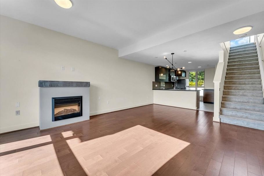 64 728 W 14th Street North Vancouver, BC - 7