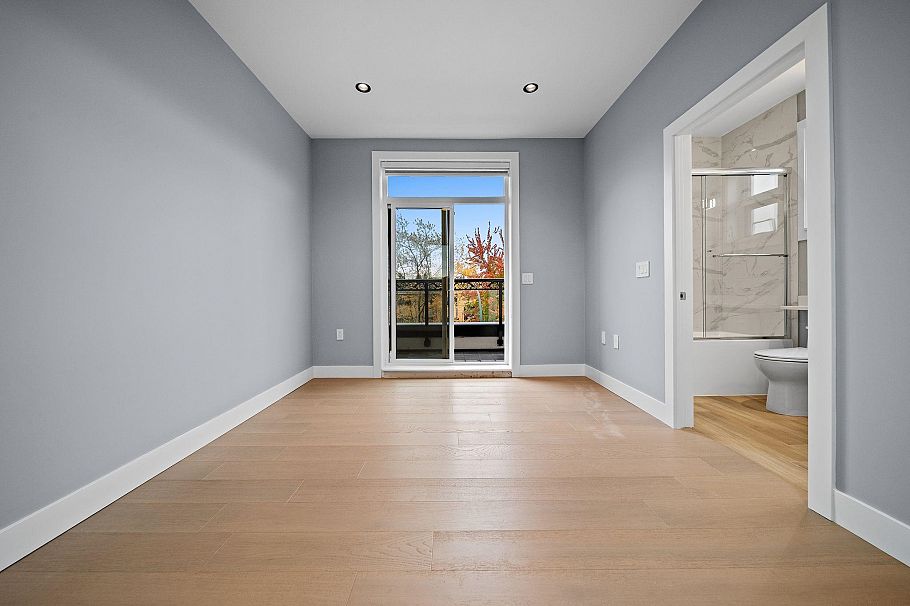 2 2557 W King Edward Avenue Vancouver, BC - 9