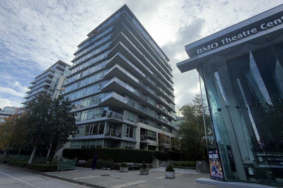 605 138 W 1st Avenue Vancouver, BC - 2