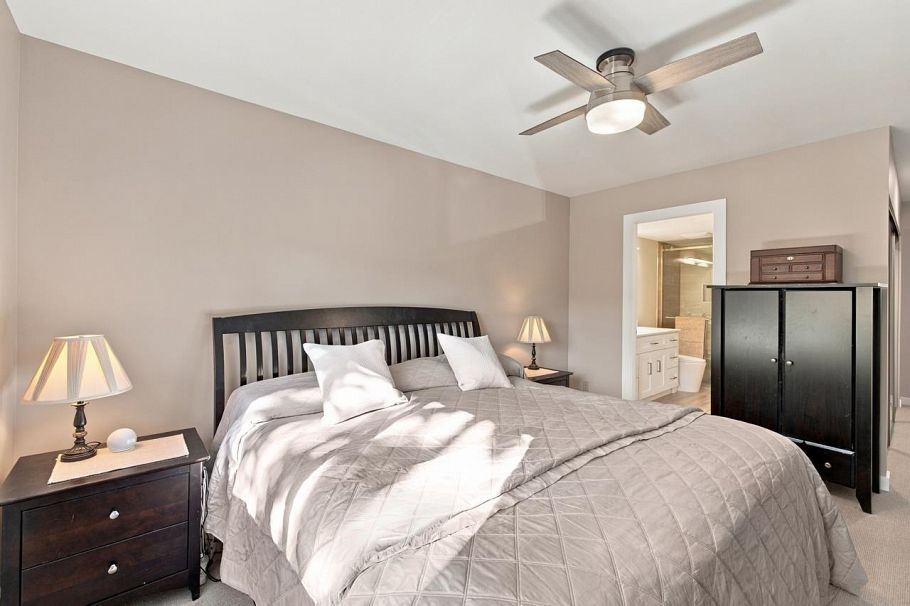806 Roche Point Drive North Vancouver, BC - 24