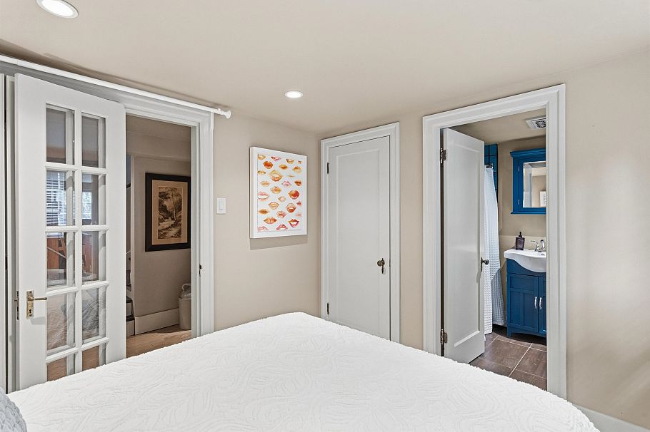 1971 W 36th Avenue Vancouver, BC - 24