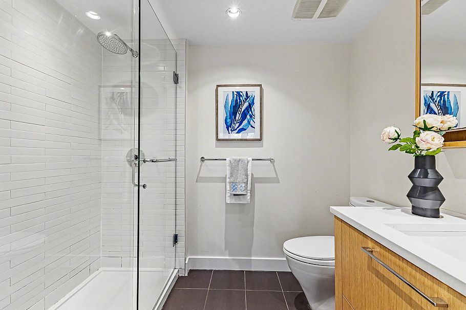 207 1680 W 4th Avenue Vancouver, BC - 10