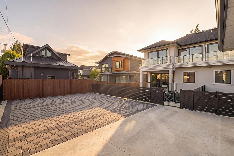 2118 W 21st Avenue Vancouver, BC - 31