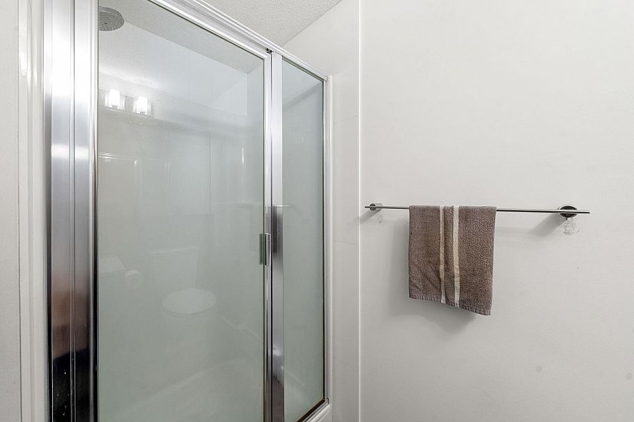 404 124 W 3rd Street North Vancouver, BC - 33