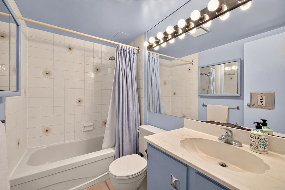 203 1080 Broughton Street Vancouver, BC - 16