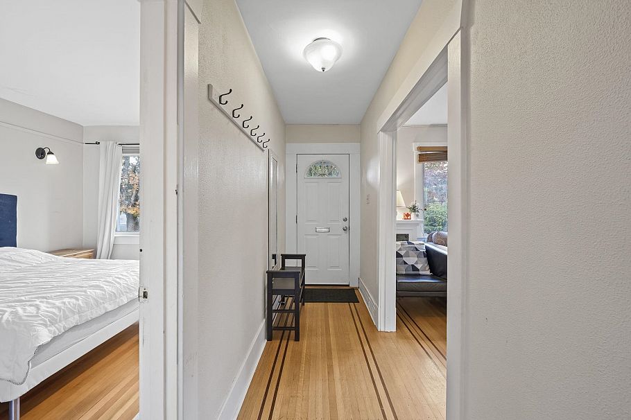 3588 W King Edward Avenue Vancouver, BC - 9