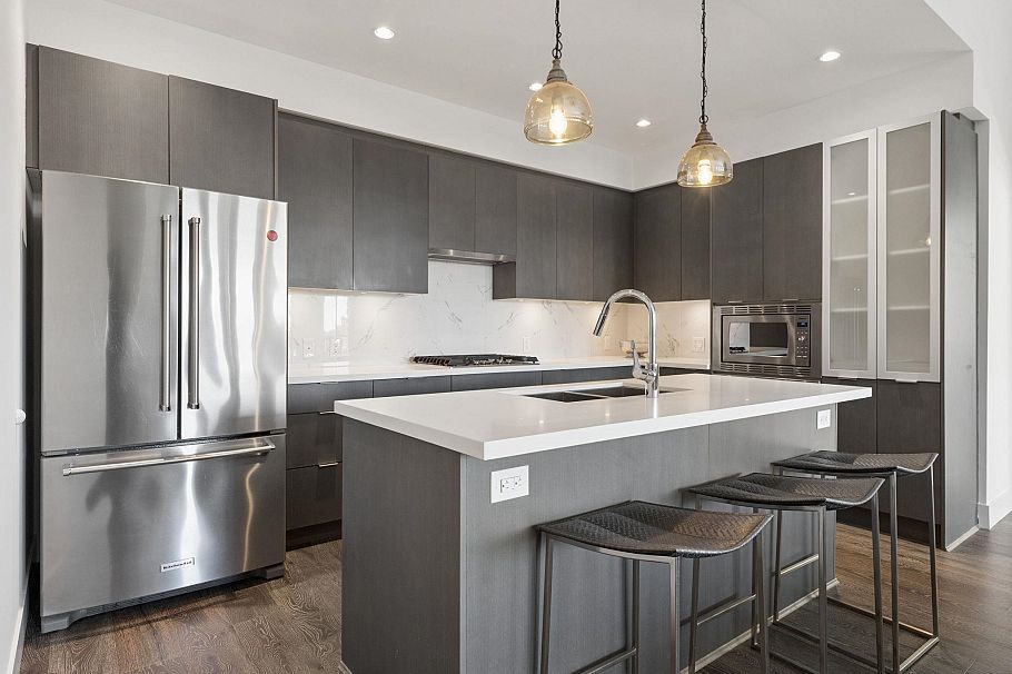 507 3602 Aldercrest Drive North Vancouver, BC - 7