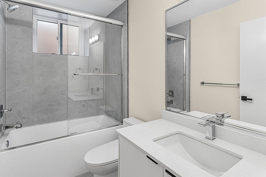 2837 W 31st Avenue Vancouver, BC - 26