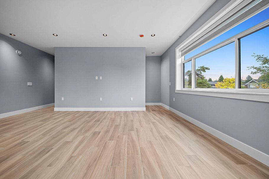 2 2557 W King Edward Avenue Vancouver, BC - 13