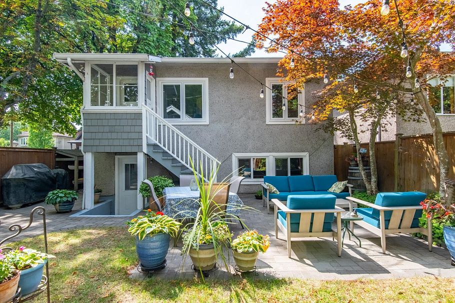 5898 Quebec Street Vancouver, BC - 2