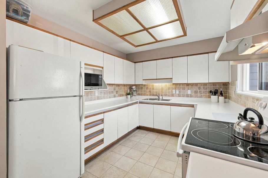 806 Roche Point Drive North Vancouver, BC - 18