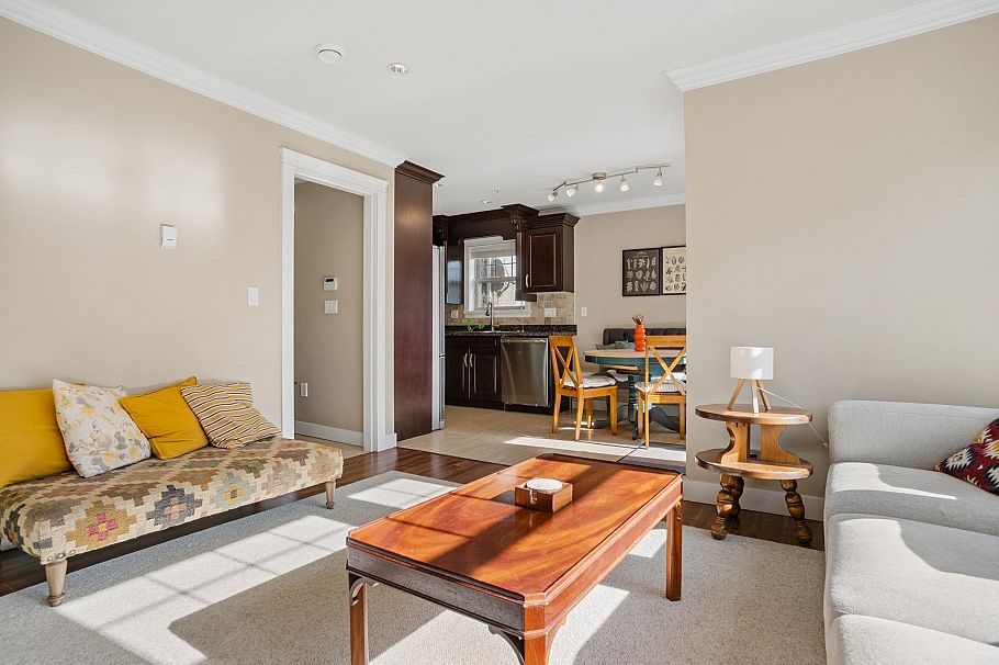 768 E 11th Avenue Vancouver, BC - 8