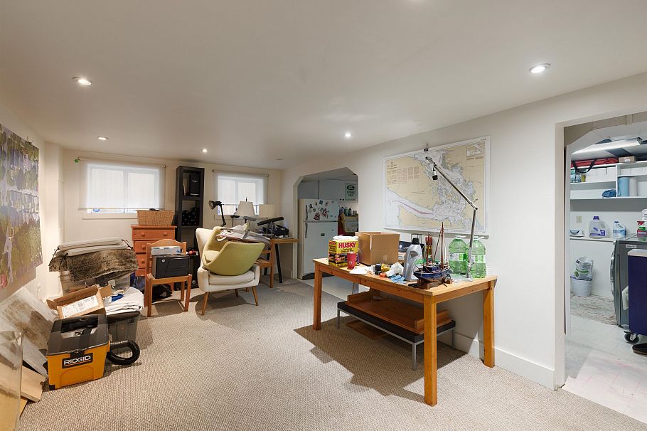 455 W 22nd Avenue Vancouver, BC - 19