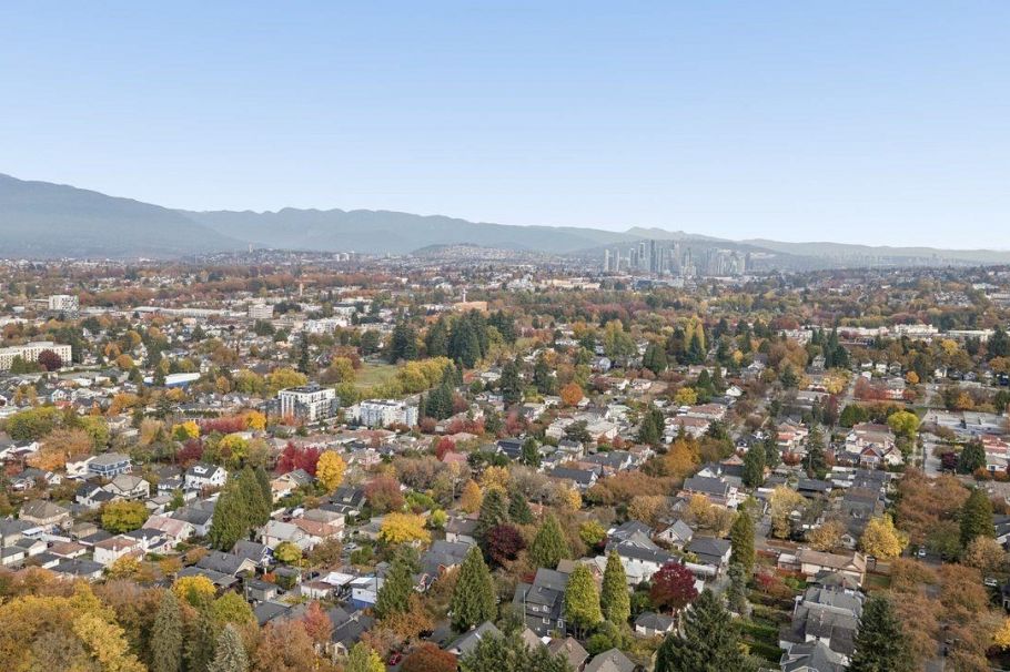 1104 E 18th Avenue Vancouver, BC - 34