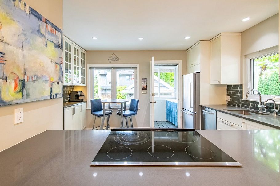 5898 Quebec Street Vancouver, BC - 9